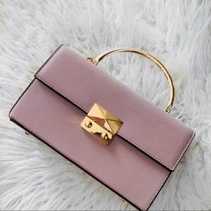 Bag no cross body strap